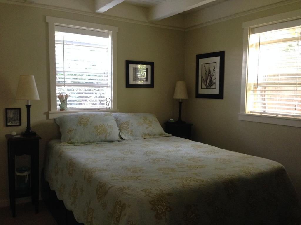 Sleep'S Cabins Sagle Bagian luar foto