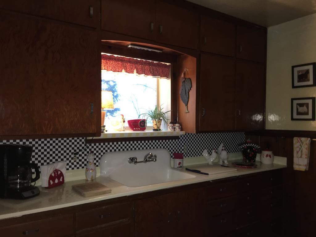 Sleep'S Cabins Sagle Bagian luar foto