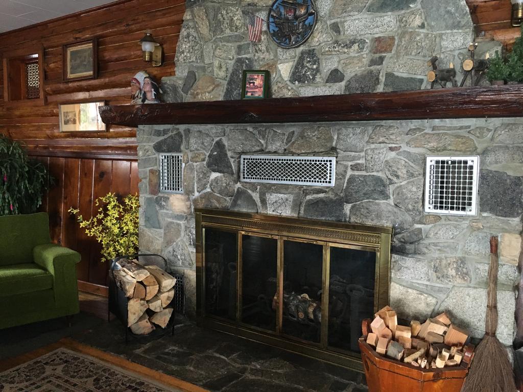 Sleep'S Cabins Sagle Bagian luar foto