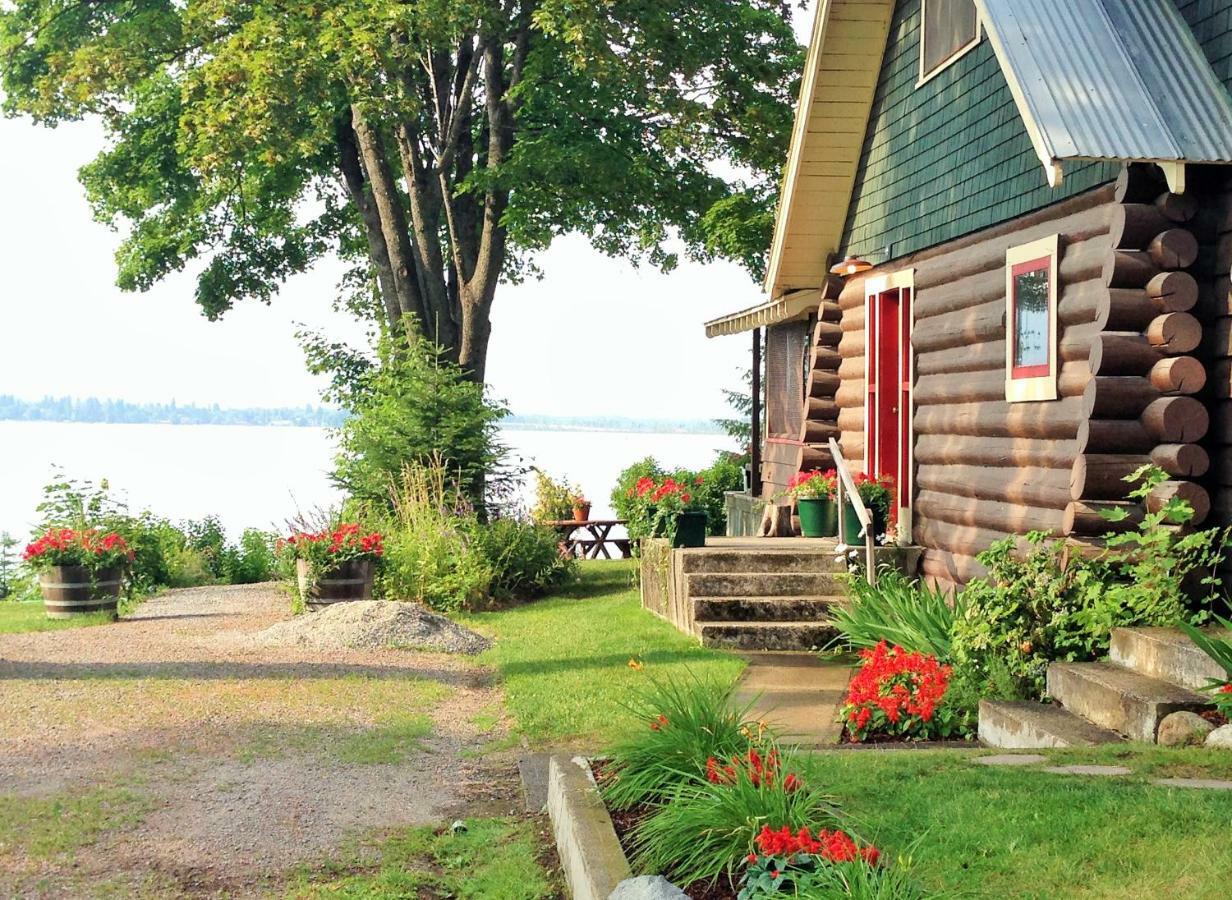 Sleep'S Cabins Sagle Bagian luar foto