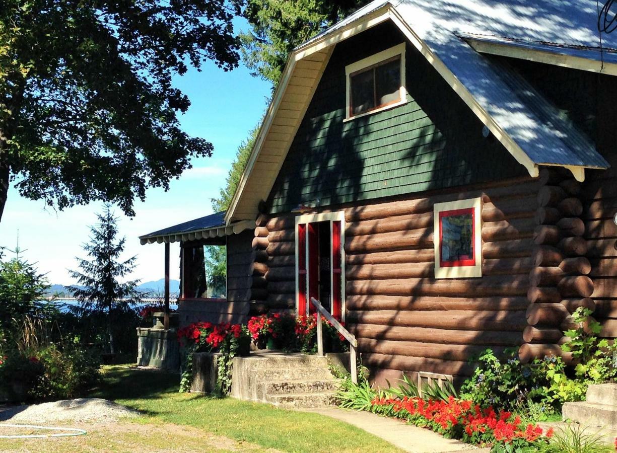 Sleep'S Cabins Sagle Bagian luar foto